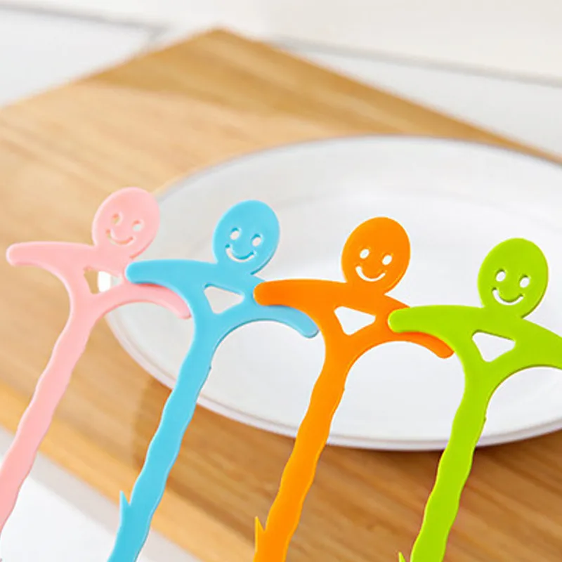 Smiley face 1 Pcs Bathroom Hair Sewer Dredge Sink Cleaning Hook Floor Drain Sewer Dredge Small Tools Hair Stoppers Clean The Hair 20 - Цвет: Smiley face 1 Pcs