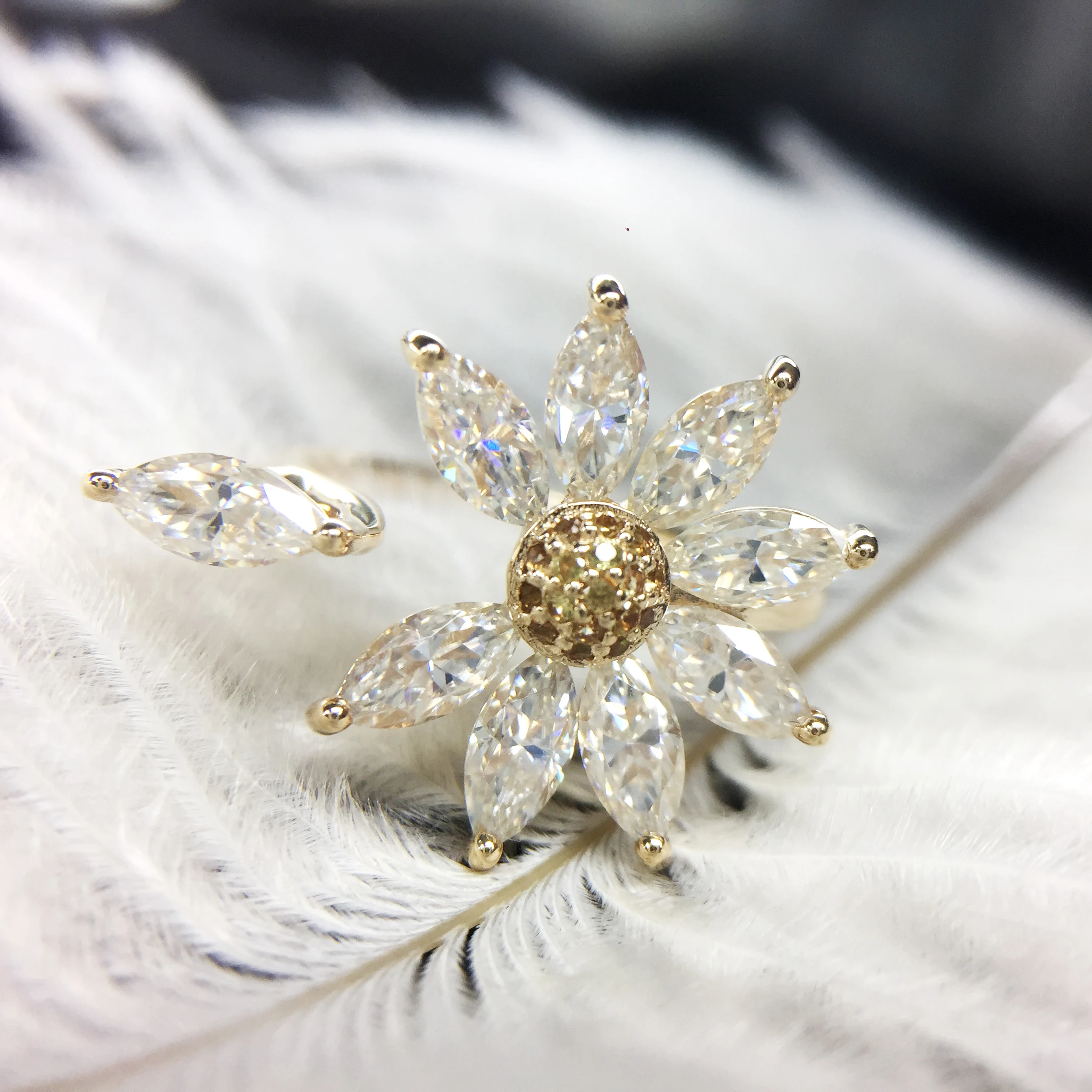 Au750 Solid 18K Yellow Gold 9pcs Moissanite Marquise Cut Engagement Ring Bridal Wedding Jewelry Dainty Female Finger | Украшения и
