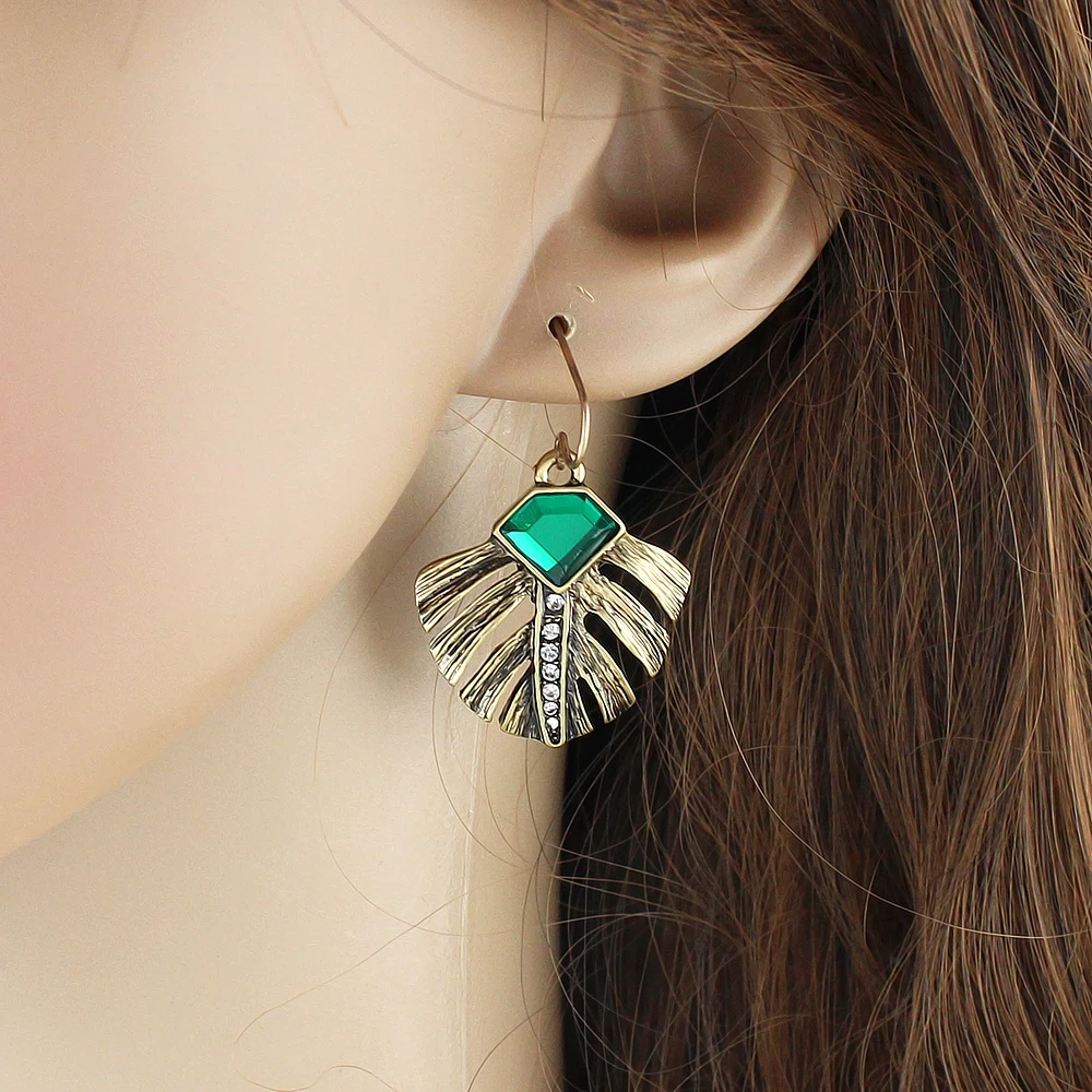 Vintage Female Earrings Costume Jewelry Anqitue Gold Color with Green Stone and Rhinestone Feather Shape Dangle Brincos|dangle earrings|earrings