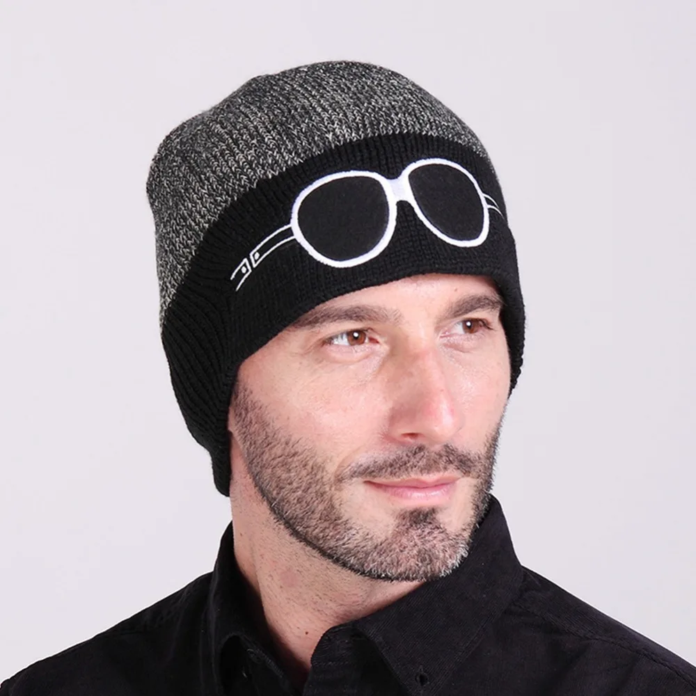 Дешевая шерстяная шапка теплая вязаная с рисунком из мультфильма двухцветная