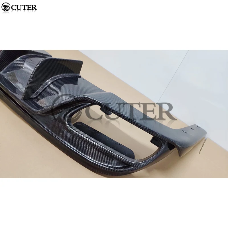 W207 углеродного волокна диффузор губа на задний бампер с светодиодный свет для Benz