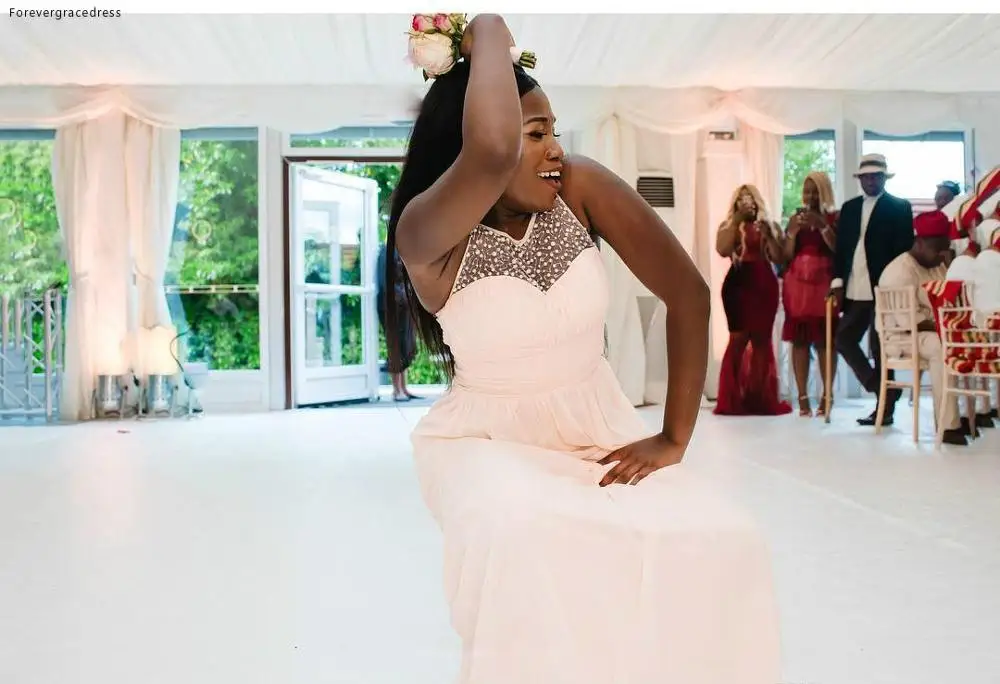 Недорогое высококачественное платье подружки невесты бледно-розовое летнее в