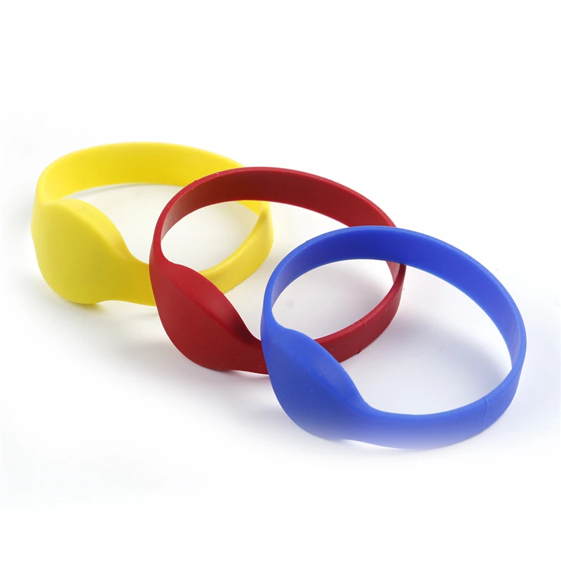 Фото OWGYML 125khz RFID EM4100 TK4100 Wristband Bracelet ID Card Silicone Band Read Only Access Control Безопасность и защита OWGYML 125khz RFID EM4100 TK4100 Wristband Bracelet ID Card Silicone Band Read Only Access Control Безопасность и защита