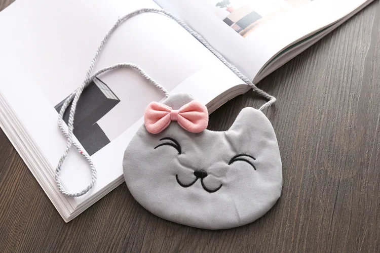 Новое однотонное платье для малышей, vestido infantil платье с длинными рукавами для девочек осенне-зимнее бархатное детское цельнокроеное платье, подарок