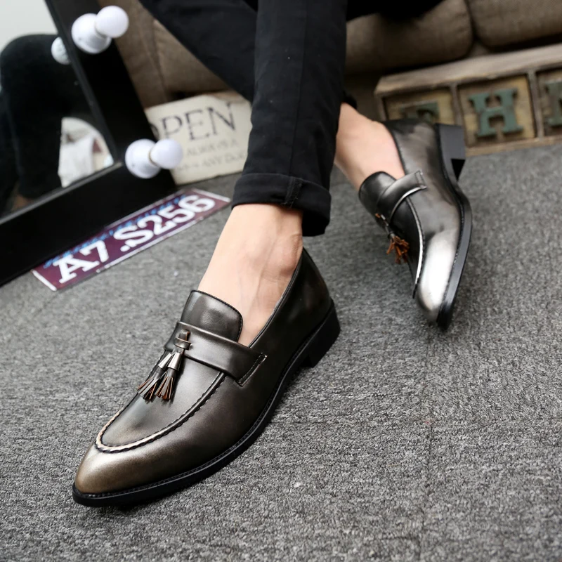 WOLF WHO Classic Men Shoes Breathable Comfortable Men Loafers Luxury Brand Men Dress Shoes For Wedding Dating Men's Flats X-199