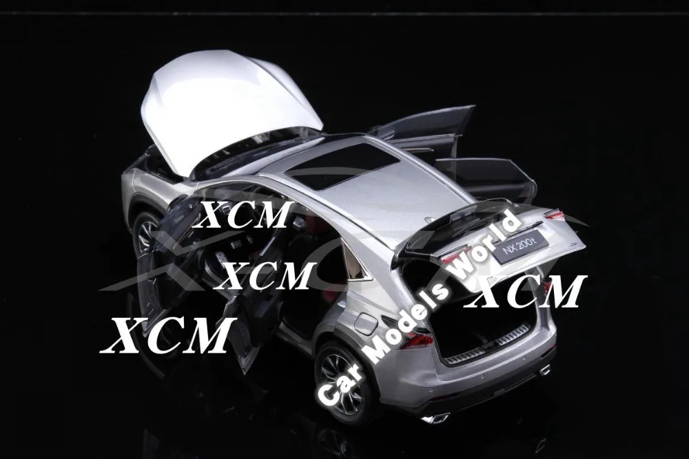 Литая под давлением модель автомобиля для NX200t NX 200T 1:18 (Sonic Titanium) + маленький