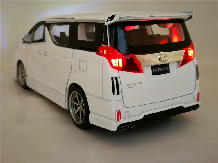 Высокая симитация 1:32 Toyota Alphard MPV модель из сплава Модель автомобиля 4 открыть дверь со звуком светильник детские игрушки