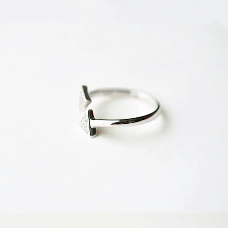 Кольцо с двумя треугольниками и фианитами 2019|Кольца| |