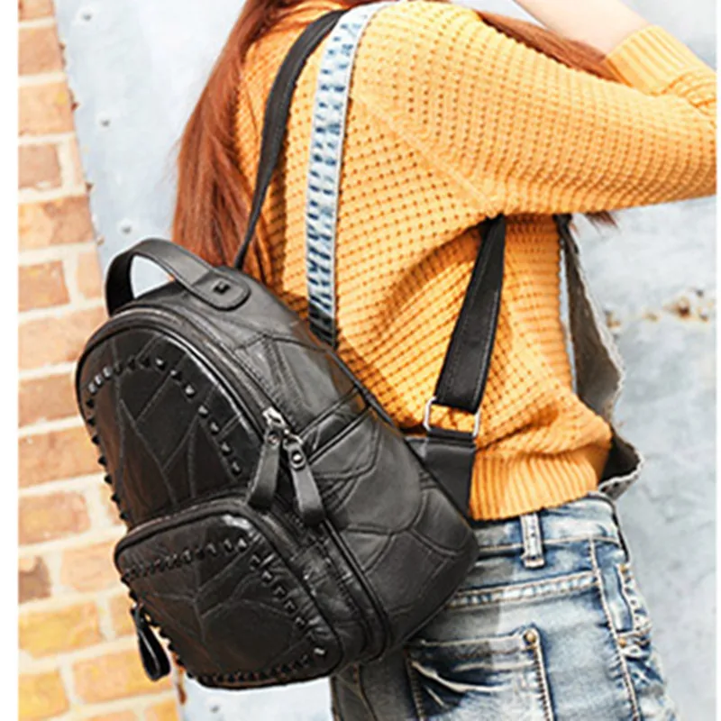 Модный Цветной черный женский рюкзак из натуральной овечьей кожи с заклепками и