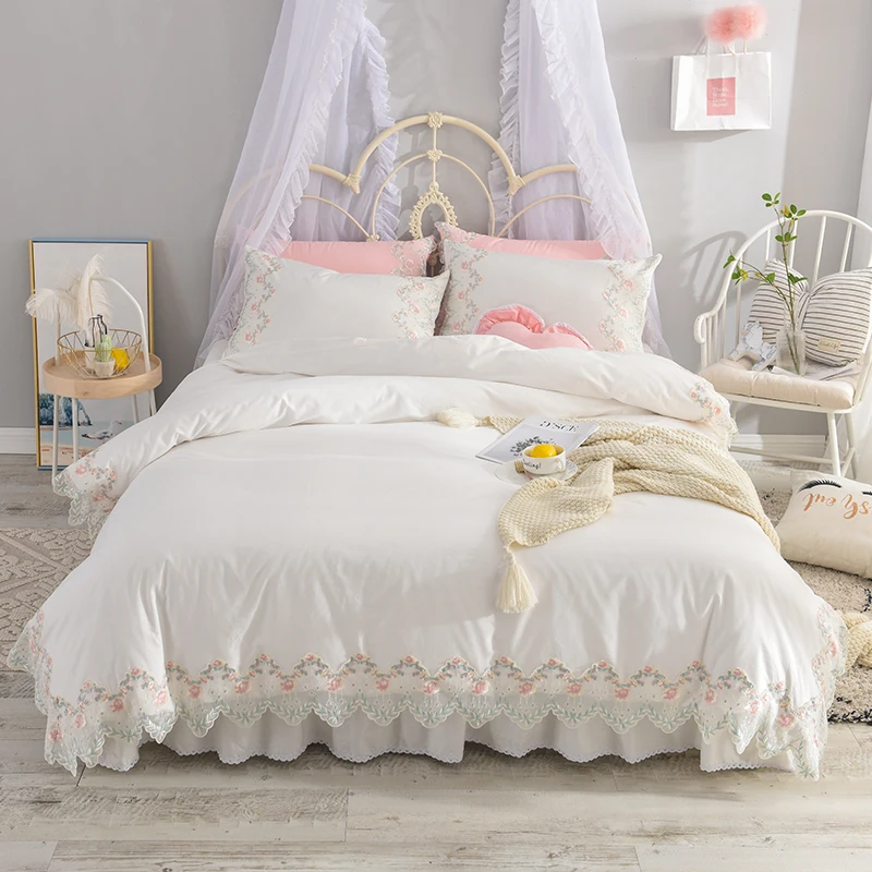 Solid Color Lace Bedding Set 4Pcs Romantic Wedding Princess Bedclothes Bedspread Cotton White Duvet Cover Bed Skirt Pillowcases | Дом и сад