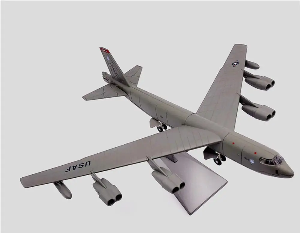 Boeing B-52 Stratofortress 1/200 литья под давлением самолета Модель Амер |