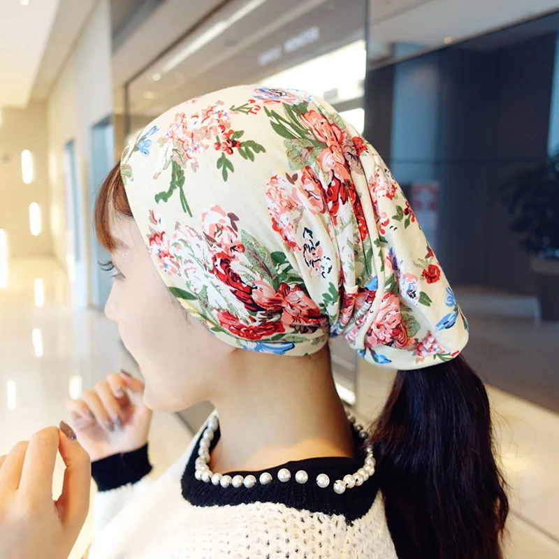 Новые популярные зимние женские шапки в цветочек для женщин бини шапка шапочка с