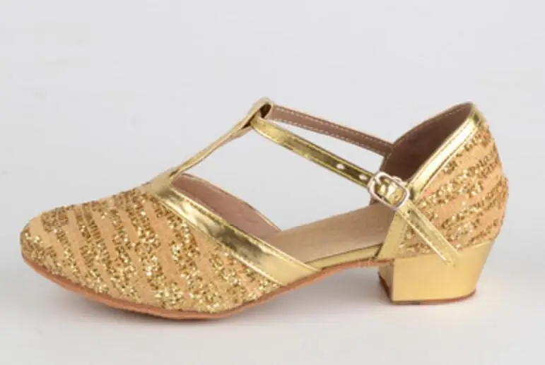 Обувь для латинских танцев с закрытым носком и Т образным ремешком девочек