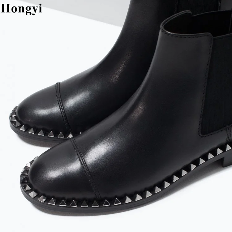 Лидер продаж зимние пикантные ботильоны с заклепками и круглым носком