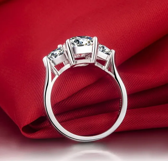 Кольцо из 18 каратного белого золота с тремя камнями 3 карата|ring designs diamond|ring in the