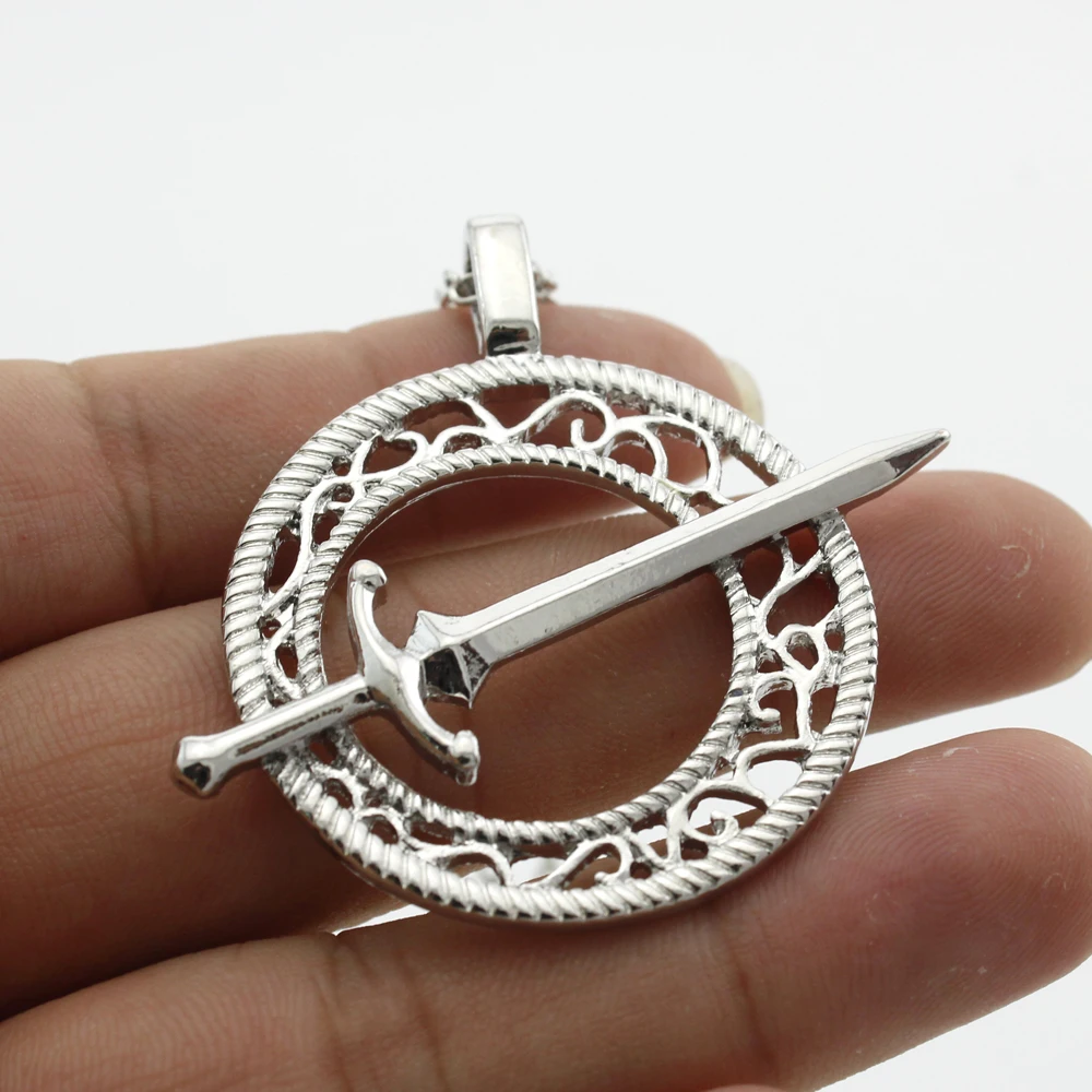 Подвеска Dark Souls III Blade of the Darkmoon 3 Convention ожерелье подвеска с мечом|sword pendant|dark soulssword