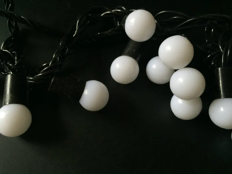 6 м 40 светодиодный Ball Строка Фея Света изменение цвета RGB Рождество Свадебные вечерние Xmas 220 В черный провод Радуга glow Цвет постепенного