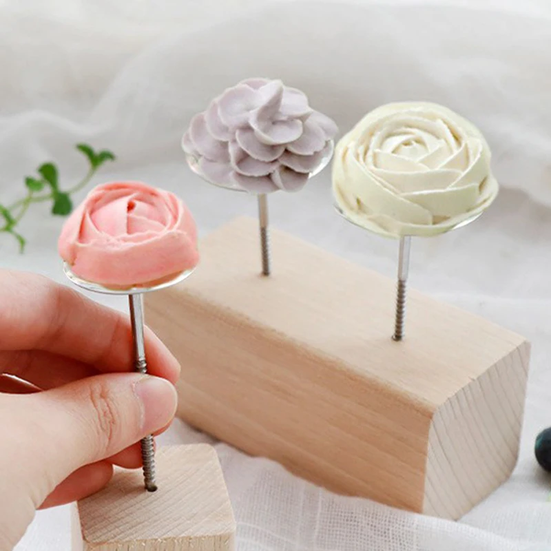 

10pcs Cake Flower Nails Set Stainless Steel Stand Cupcake Icing Cream Sugarcraft Decorating Tools and 2pcs Wood Stand Base