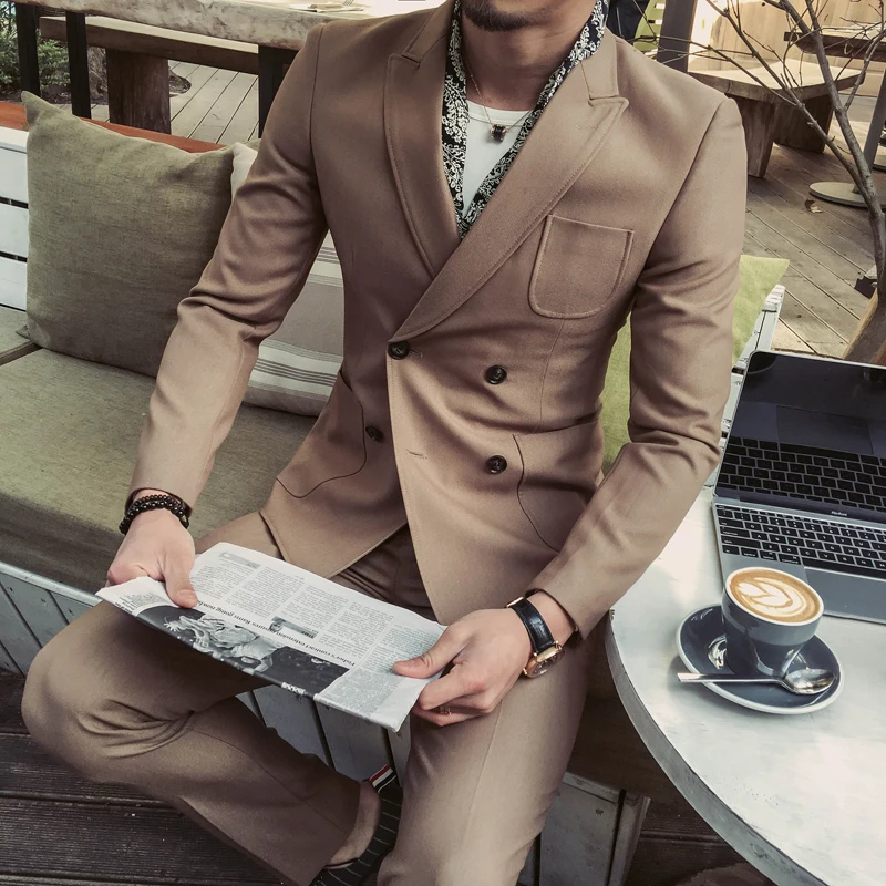 Мужской двубортный смокинг цвета хаки темно синий для курения облегающие