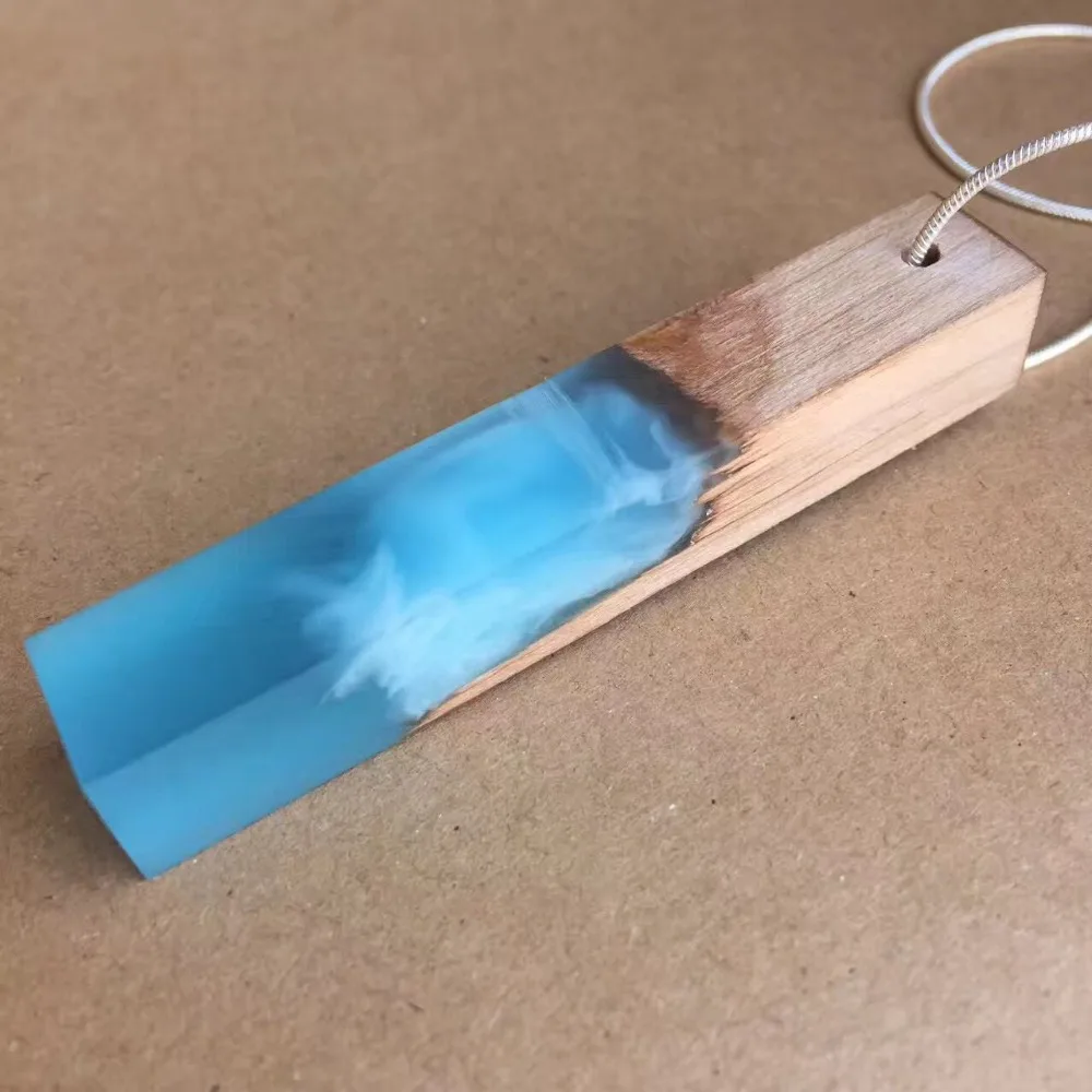 

New Simple Pendant Special Resin Wood Pendant Long Necklace