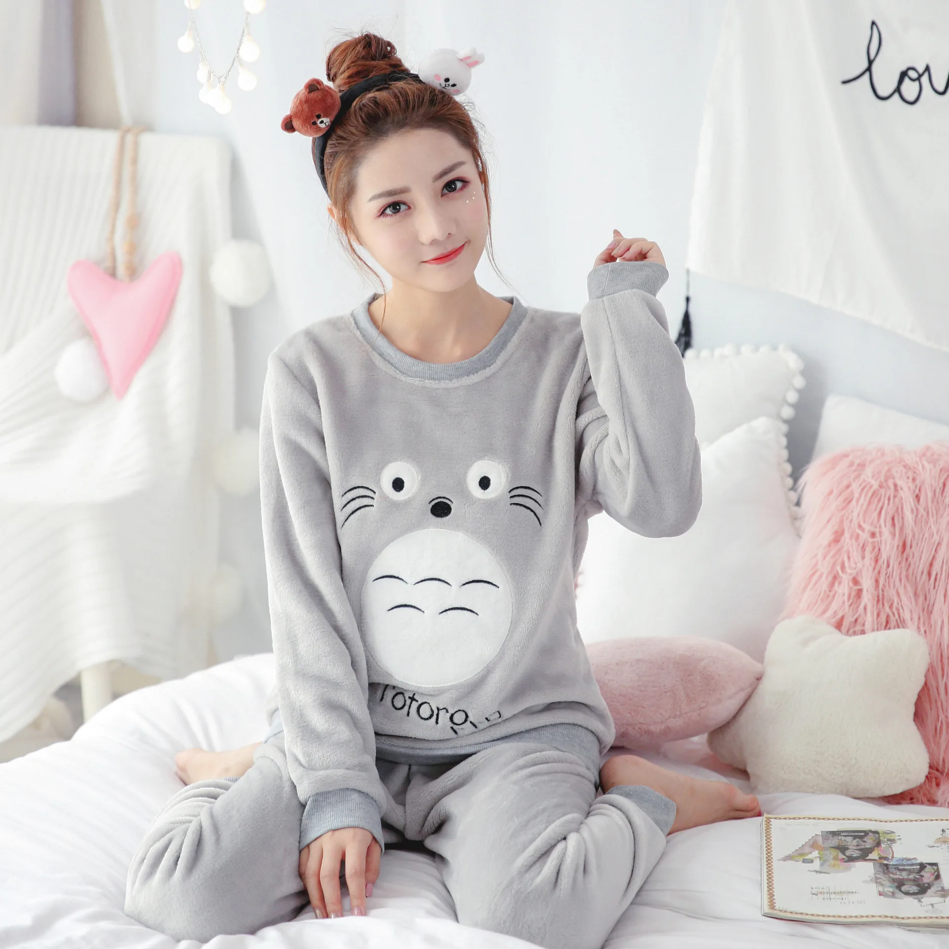Winter Women Thick Warm Coral Velvet Pyjamas Sets Female Long Sleeve Flannel Pajamas Set Cartoon Cat Animal Brand Sleepwear | Женская