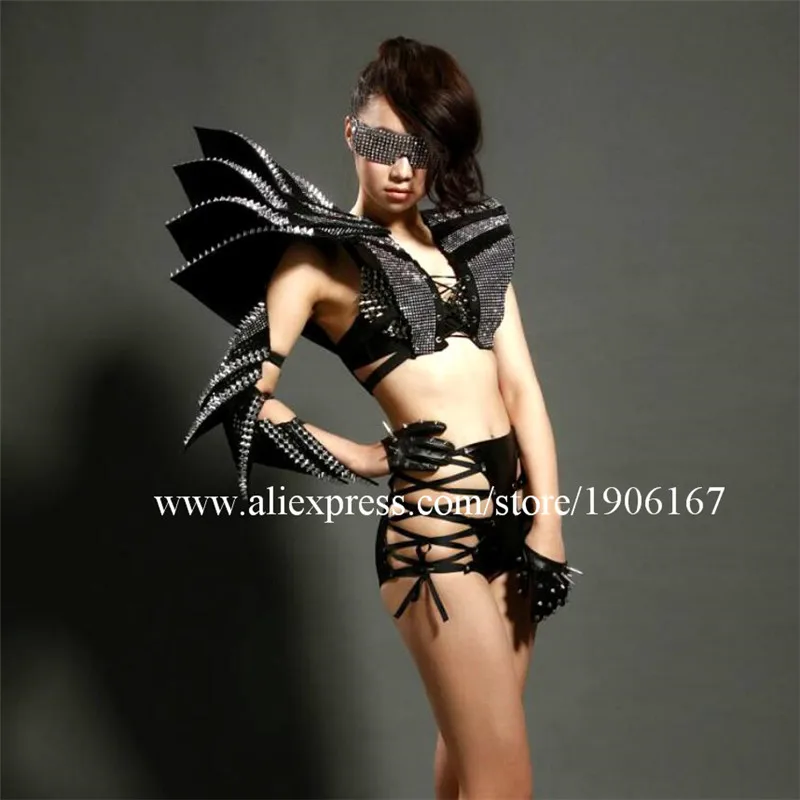 구매 새로운 디자인 바 나이트 클럽 그랜드 이벤트 가수 댄서 옷 DS 블랙 무대 과장된 리벳 갑옷 볼룸 공연 의상 저렴한 새로운 디자인 바 나이트 클럽 그랜드 이벤트 가수 댄서 옷 DS 블랙 무대 과장된 리벳 갑옷 볼룸 공연 의상