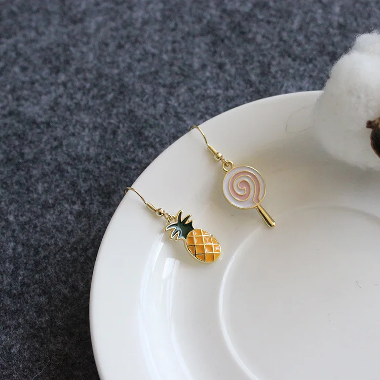 Одна пара милых сережек в виде ромашек из мультфильма леденец ананас для женщин