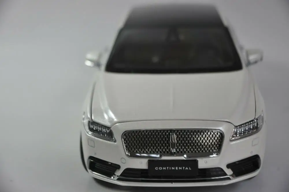 1:18 литая модель для Lincoln Continental 2018 белая оригинальная фабричная Коллекция