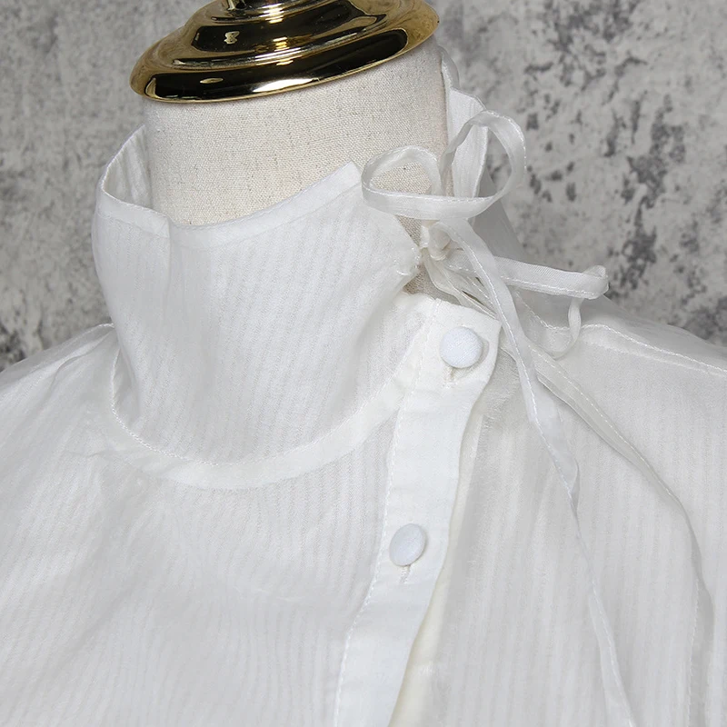 Женское асимметричное платье на пуговицах со стоячим воротом AIMENUNU белое без