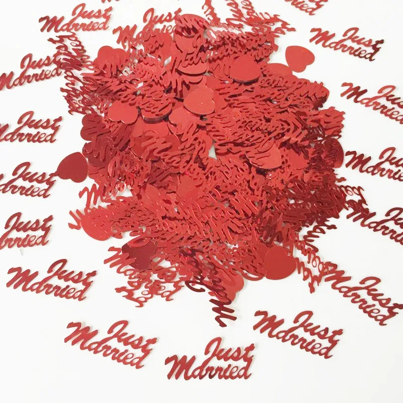 150 г красный только что замужний стол с надписью разброс брак годовщина посыпать