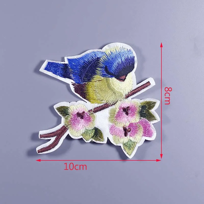 Горячая продажа 1 шт. красный Воробей красивая птица железо на вышитые патч для