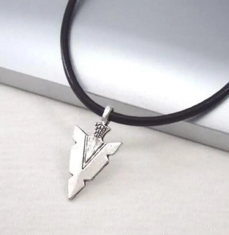 2 шт. модный винтажный сплав стрела этнический стрелы черная кожа кулон ожерелье