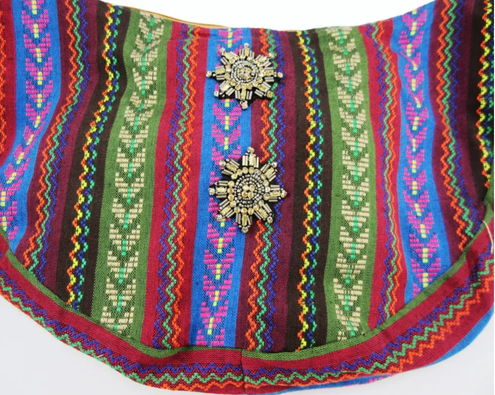 Фото Винтажная ручная сумка hmong Boho, этнический тайский индийский бохо, сумка-мессенджер, сумка-хобо, сумка-тоут, помпон, отделка бусинами, sys-1015B №5