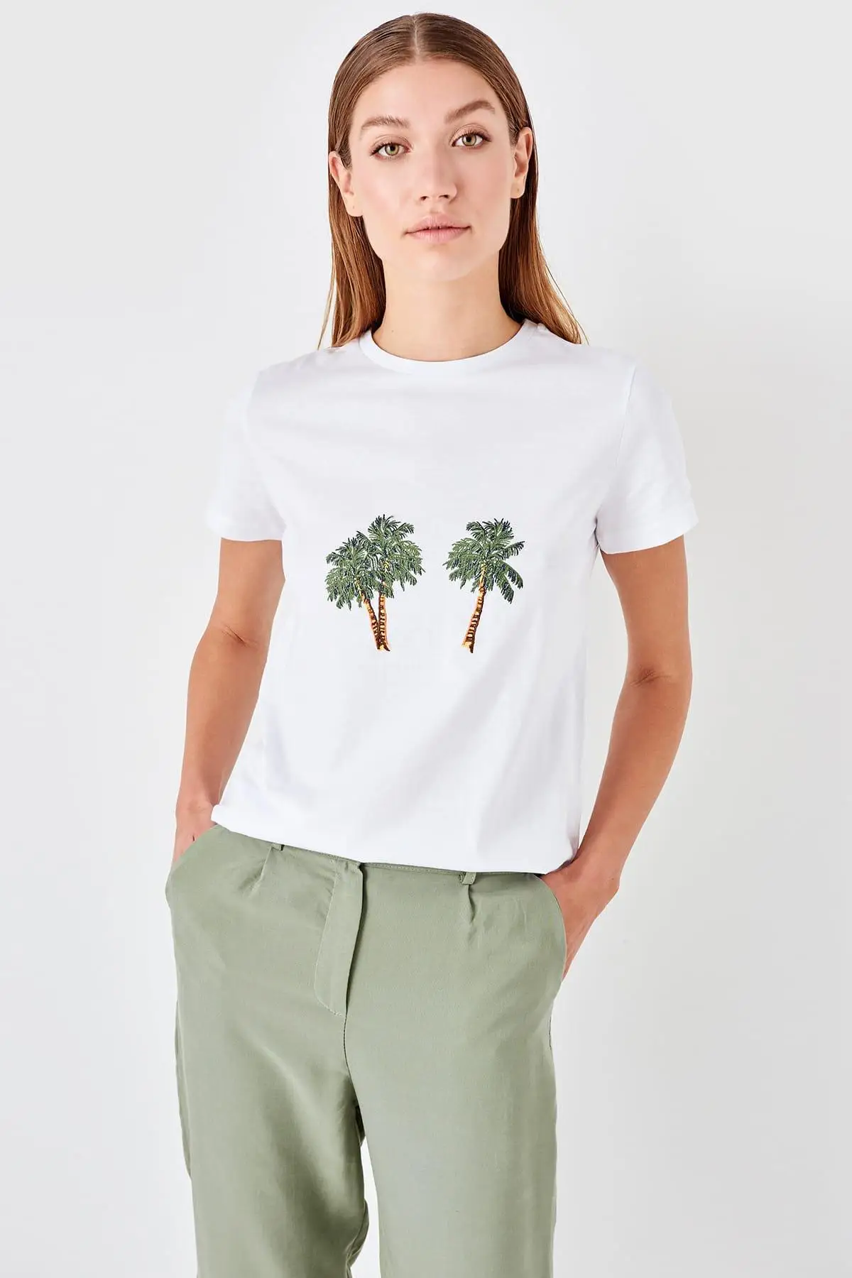 Trendyol белые вышитые Базовые Трикотажные футболки TWOSS19TS0505 | Женская одежда