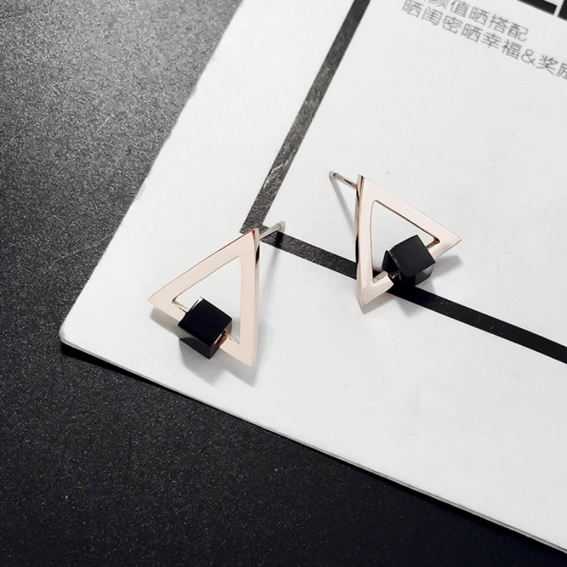 Meicialandat 2019 Jewelry triangular Stud Earrings For Women Christmas earrings for women fashion earring stud Earring | Украшения и