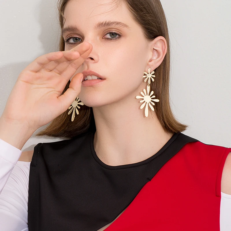 YINZOU 2018 New Europe&ampAmerica Style Big Alloy Flower Earrings For Women Fashion Summer Accessories Elegant Sweet Brinco 6744 | Украшения