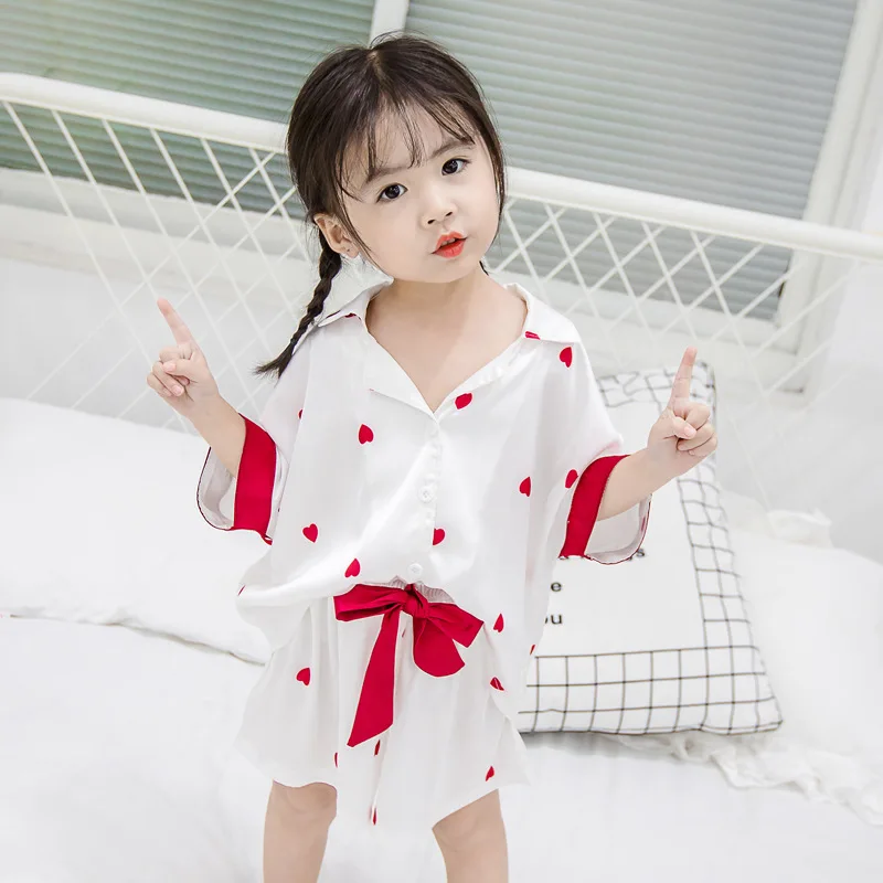

Girls Pajamas Suit Summer Autumn Sleepwear Baby Cotton Kids Silk Pyjamas Set Cute Baby Letter Bow Tie Nightwear Children Pyjamas