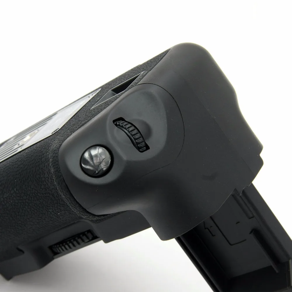 MEIKE Battery Grip for Canon 650D T4i 600D T3i X5 550D T2i BG-E8 |