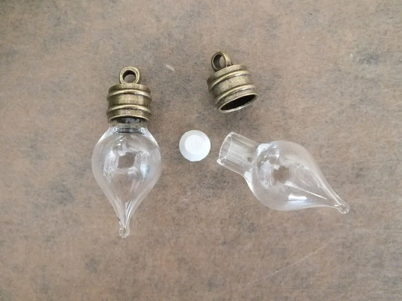 

small glass Round Pendant with antique bronze cap set--29x12mm