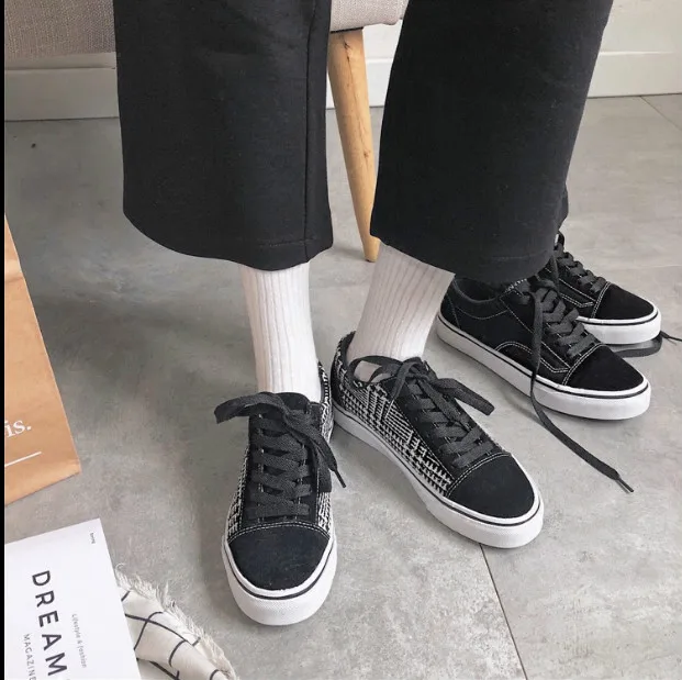 Топ Новая модная женская обувь в клетку универсальные легкий дышащий материал