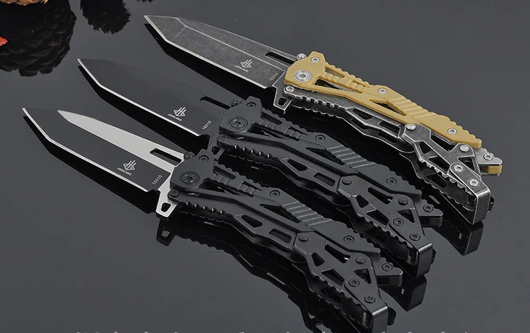 

MIKER Folding Knife 440 blade Tactical Survival Knives Army Hunting knife Karambit Handle Camping Tools Pocket knife 3 color