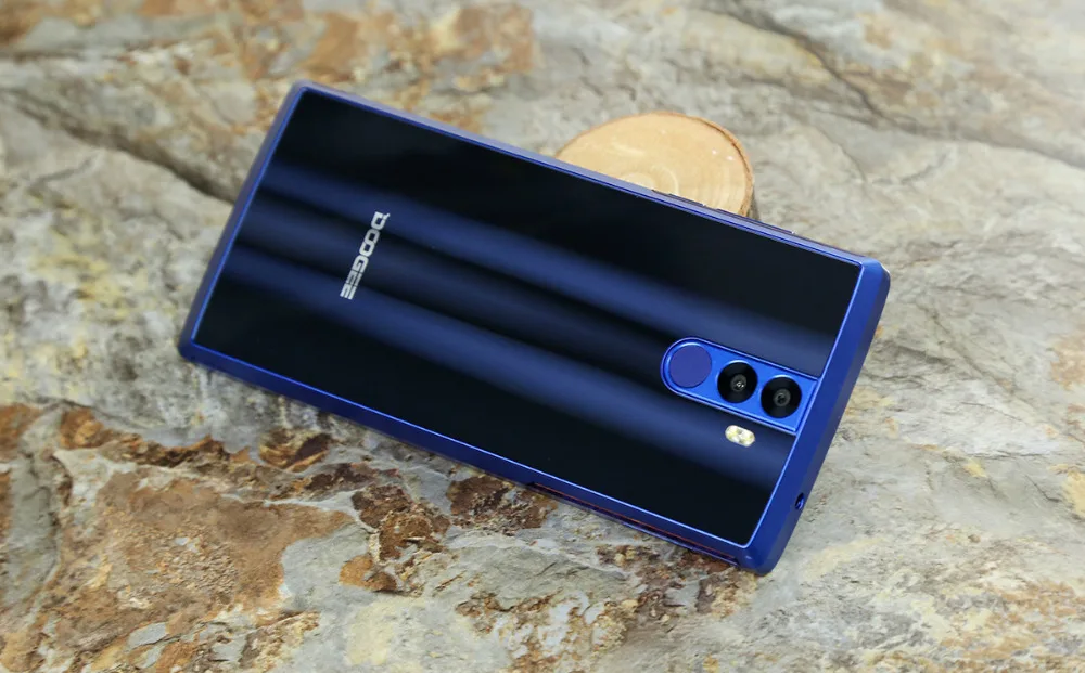 DOOGEE BL12000 большой аккумулятор 12000 мАч смартфон 4 ГБ 32 ГБ 6," 18:9 FHD+ экран 16 Мп+ 8 МП 4 камеры MT6750T Восьмиядерный мобильный телефон