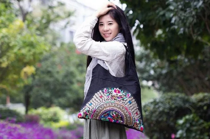 Новинка женская сумка ручной работы с вышивкой в национальном стиле тоуты