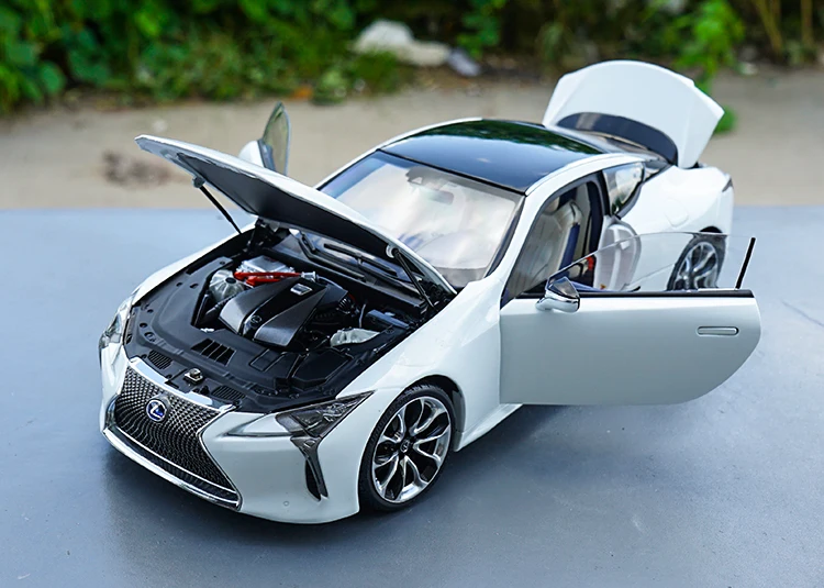 Изысканный подарок 1:18 LEXUS LC500h сплав модель автомобиля, высокая имитация металлическая модель автомобиля, расширенная коллекция и подарок