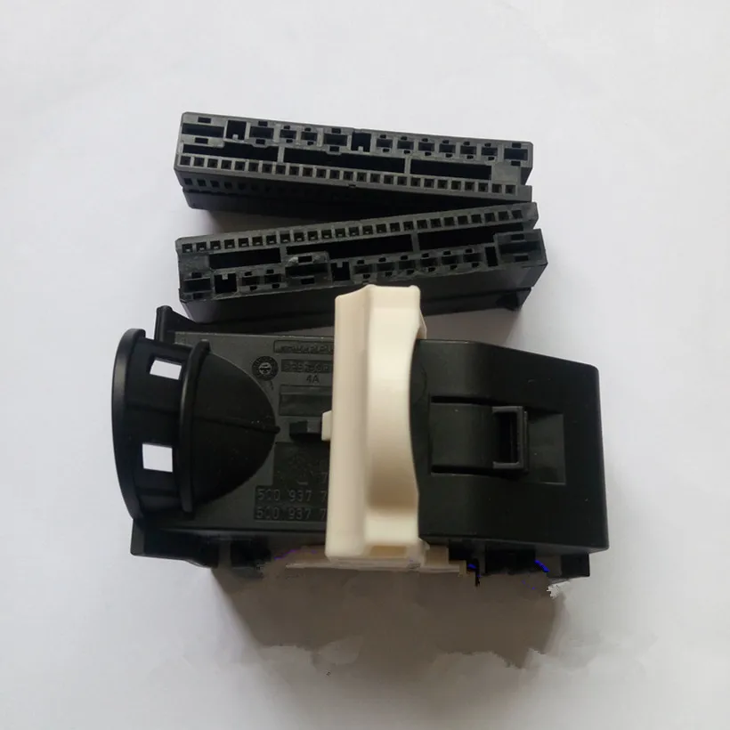 Разъем для автомобильного контроллера BCM 20pin Volkswagen Audi 5Q0 937 700 B|Кабели адаптеры и