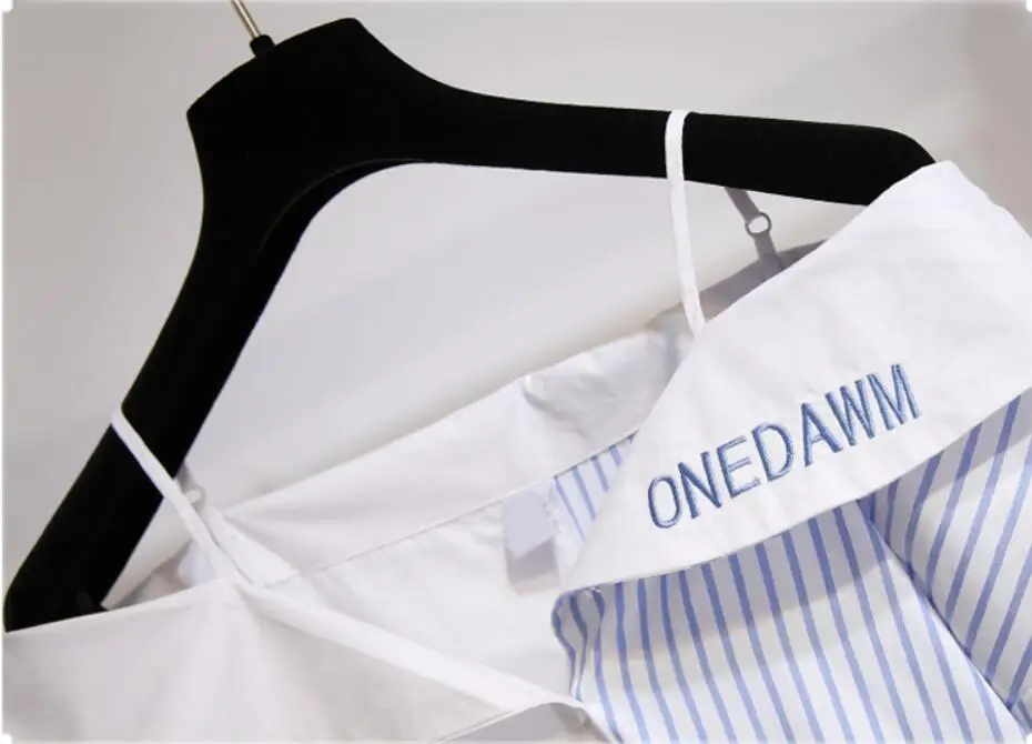 Стильные модные повседневные женские топы в полоску с длинным рукавом и вырезом