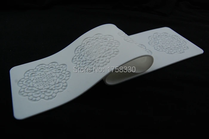 Форма для выпечки декоративного цветка из силикона для оформления тортов и кондитерских изделий размером 40*10 см.