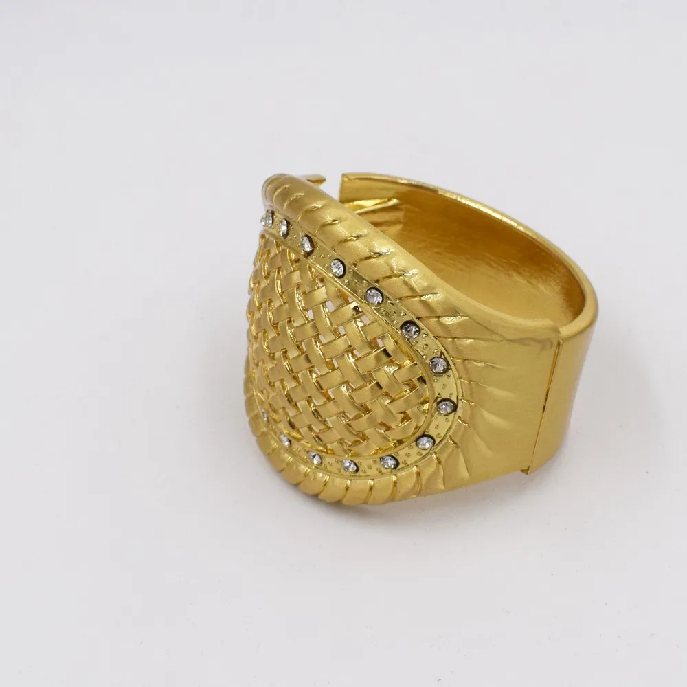 Женский браслет с золотым наполнителем элегантный ювелирный из жемчуга