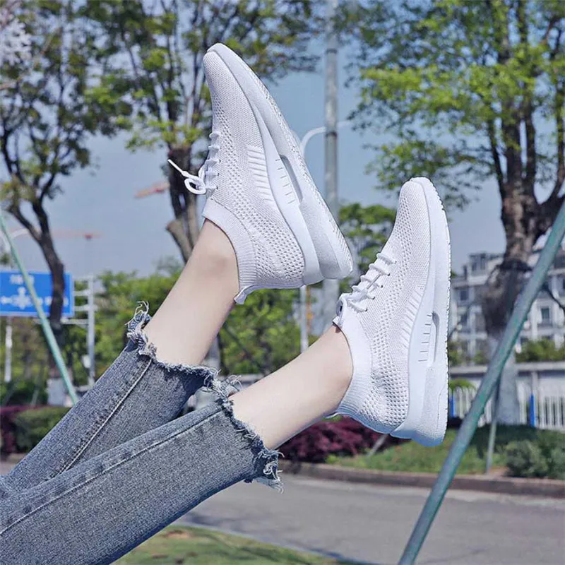 Новинка 2019 маленькие грязные туфли для женщин со звездами пожилых пар белые на