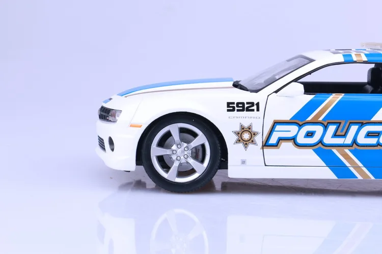 Коллекционная 1:24 Die-Cast Car Modles сплава моделирования Авто мобильные автомобиля спортивный автомобиль mkd3 Chevrolet Corvette Z06 детские игрушки